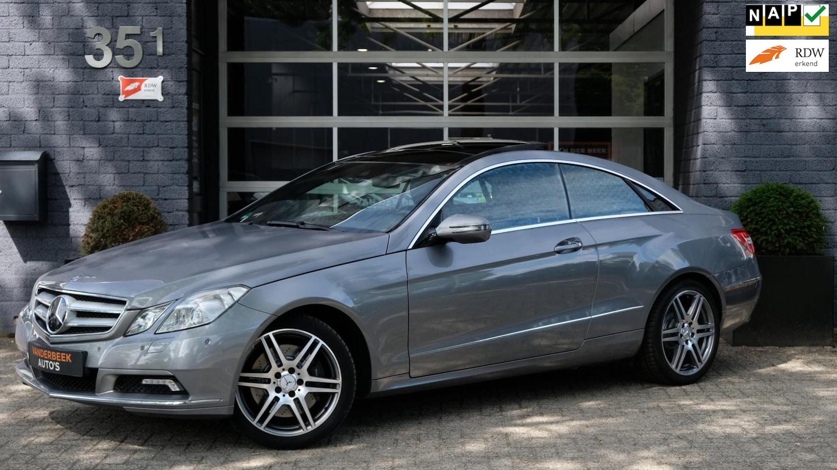 Mercedes-Benz E-klasse Coupé - 500 Avantgarde 387PK Schuifdak - AutoWereld.nl
