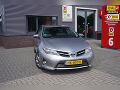 Toyota Auris - 1.8 Hybrid Executive / Stoelverwarming / Cruise / Keyless entry