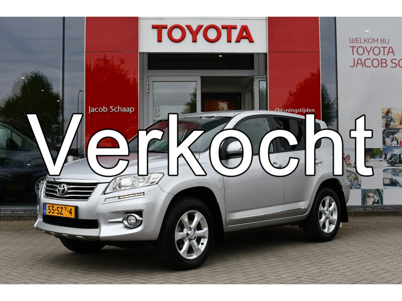 Toyota RAV4 - 2.0 VVT-i Executive Business 158pk | Trekhaak 2.000kg geremd! | Stoelverwarming | Airco | - AutoWereld.nl