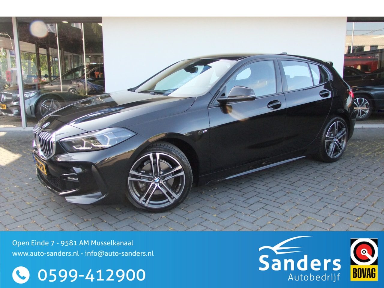 BMW 1-serie - 118i High Executive / M pakket/ 18 inch/ NL-auto/ Dealer onderhouden - AutoWereld.nl