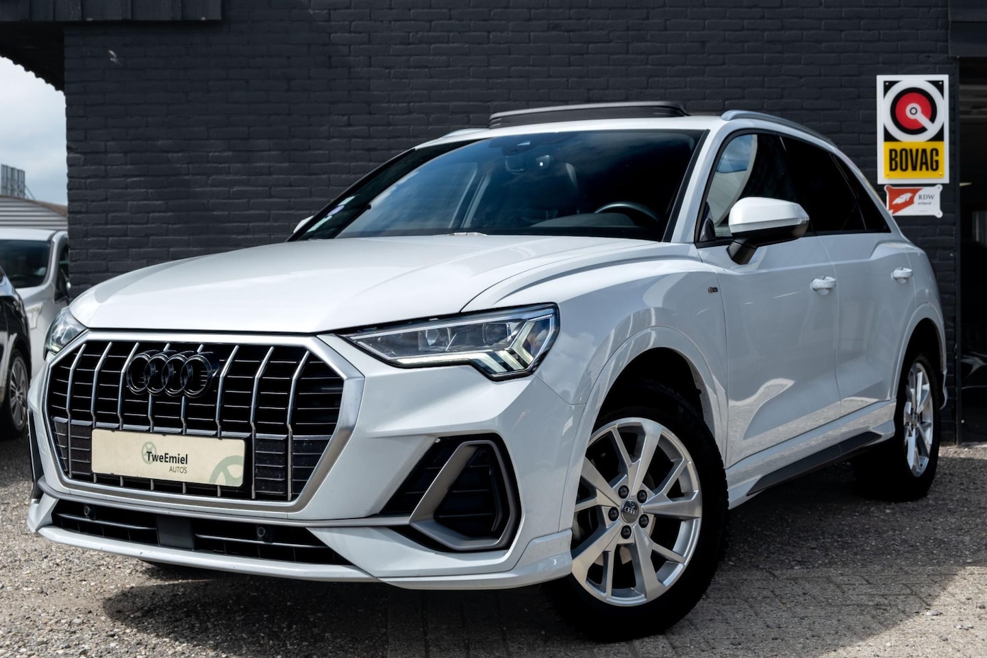 Audi Q3 - 35 TFSI S Line | Pano | Sfeerverlichting - AutoWereld.nl