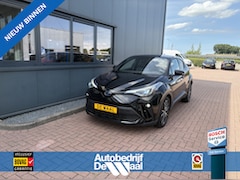 Toyota C-HR - 1.8 Hybrid Executive LEDER/CAMERA/KEYLESS/CARPLAY/DODEHOEK/PDC