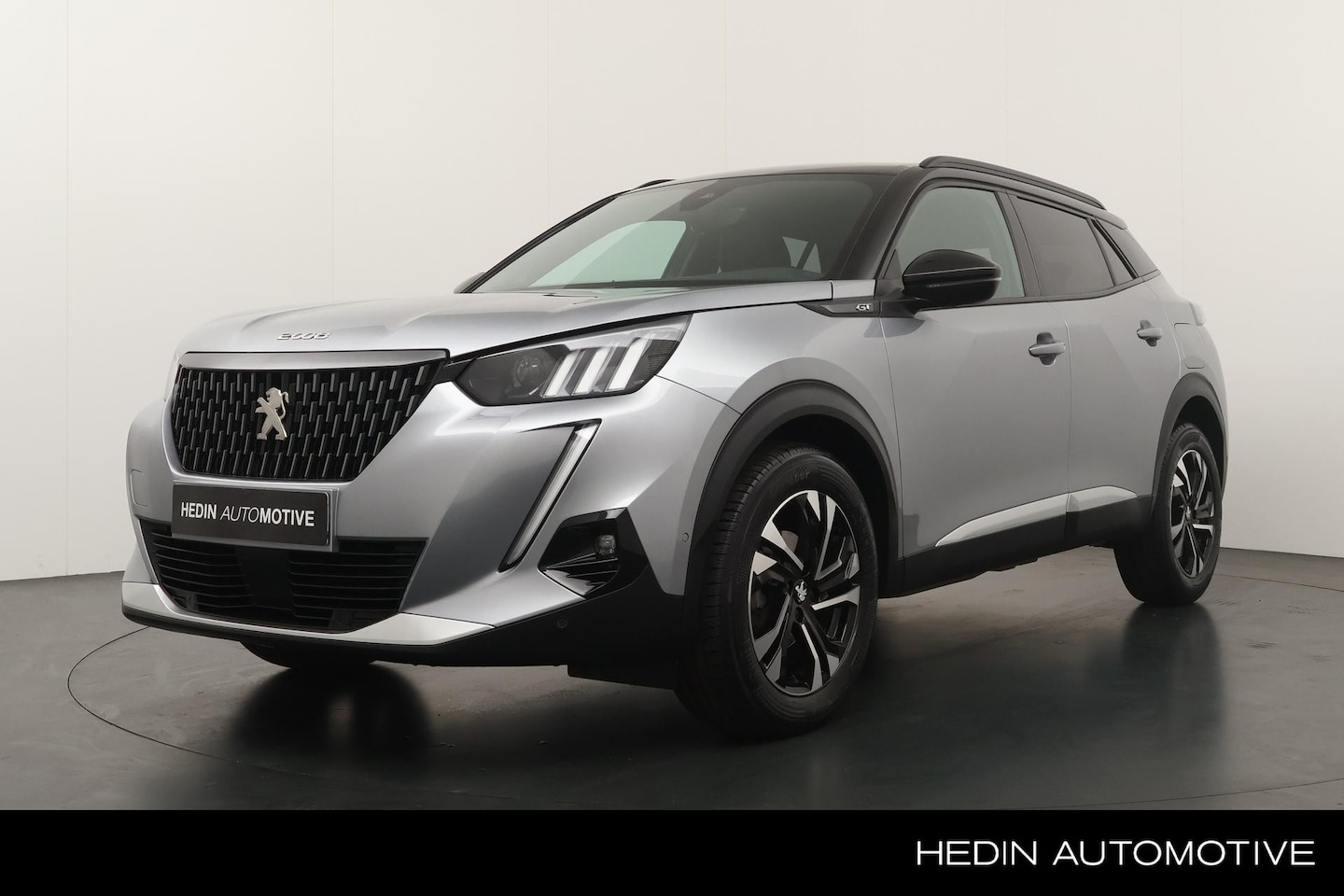 Peugeot 2008 - 1.2 130pk GT Automaat | Parkeer Camera | Parkeersensoren V+A | Navigatie | Cruise Control - AutoWereld.nl