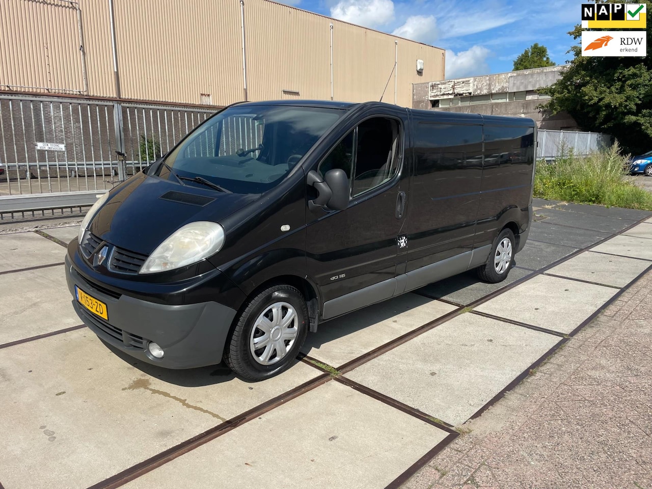 Renault Trafic - 2.0 dCi T29 L2H1 Eco!EURO 5!AIRCO!ELECKTRISH RAAM&SPIEGEL!APK:25-06-2026!BANDEN GOED!84KW! - AutoWereld.nl