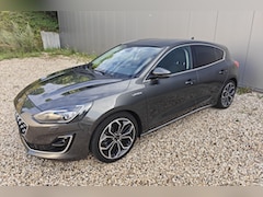 Ford Focus - 1.5 EcoBoost Vignale Zeer luxe uitvoering! 150pk