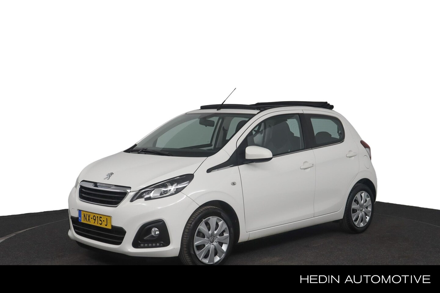 Peugeot 108 - 1.0 e-VTi Active TOP! Airco | Elektrisch Vouwdak | BlueTooth Telefoonvoorbereiding - AutoWereld.nl