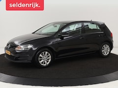 Volkswagen Golf - 1.2 TSI Comfortline | Trekhaak | Navigatie | Climate control | Cruise control | Bluetooth
