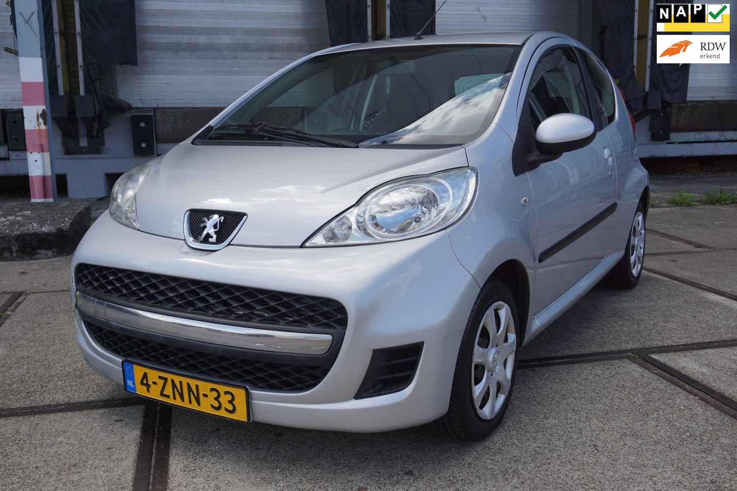 Peugeot 107 - 1.0-12V Sportium 1.0-12V Sportium - AutoWereld.nl
