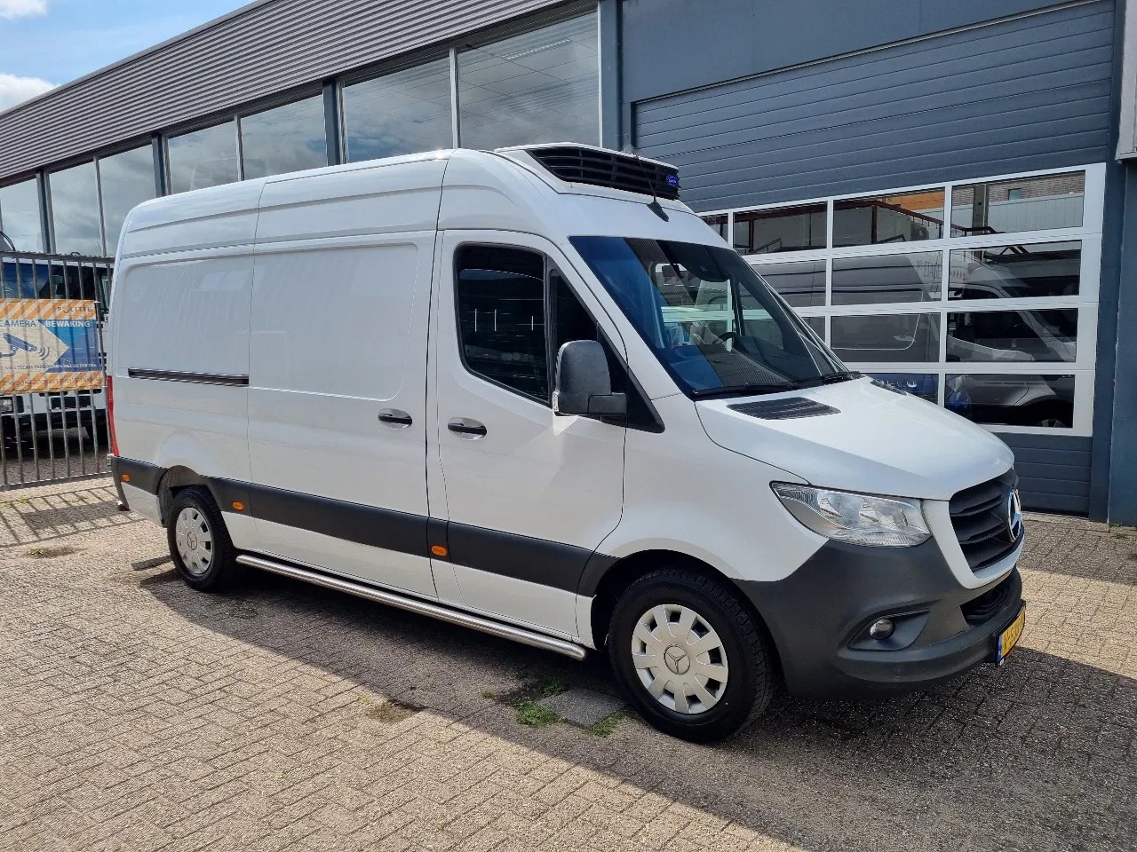 Mercedes-Benz Sprinter - 316 CDI Koelwagen Carrier Xarios 350 st 230V +20C/-20C Euro 6 - AutoWereld.nl