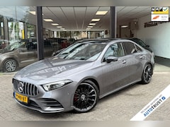 Mercedes-Benz A-klasse - 200 AMG Business Solution 163pk NIGHT PANORAMA CARPLAY