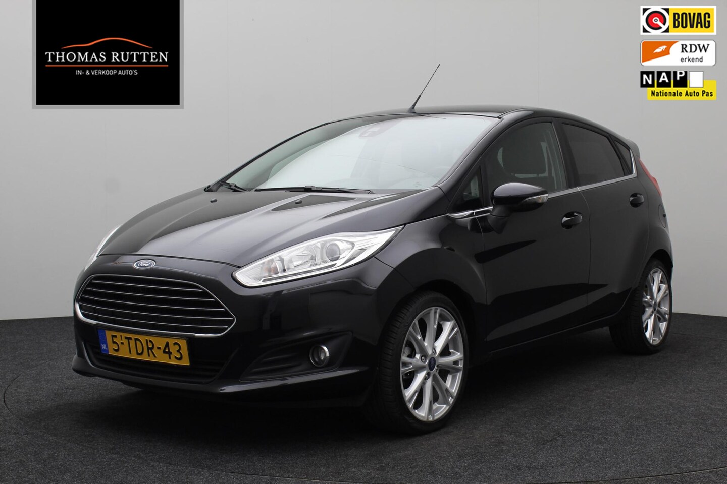 Ford Fiesta - 1.0 EcoBoost Titanium 2014 | Navigatie | Cruise Control | Climate Control | Achterspoiler - AutoWereld.nl