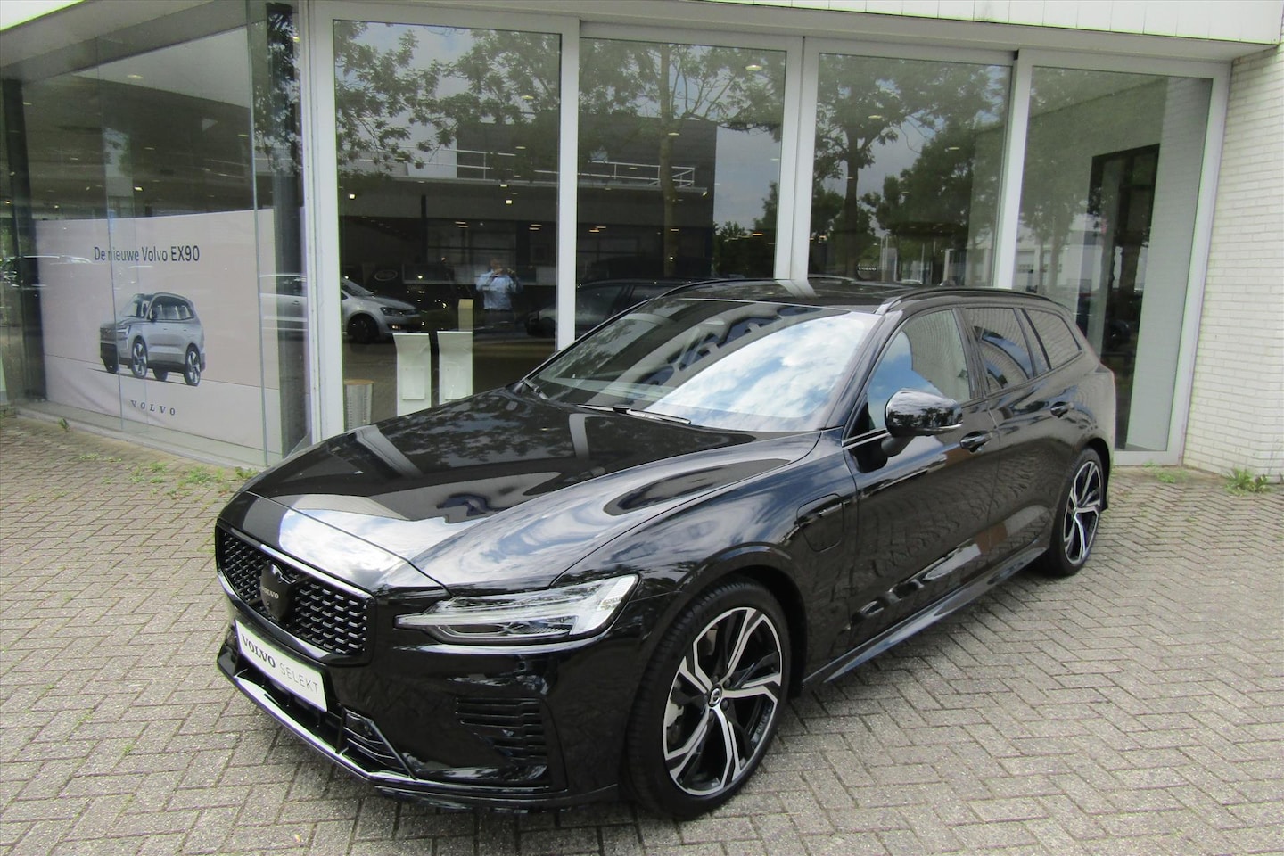 Volvo V60 - T8 Twin Engine 455pk AWD Aut Ultimate Dark - AutoWereld.nl