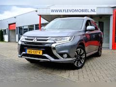 Mitsubishi Outlander - 2.0 PHEV Executive Edition Aut. Navi|Leder-Alcantara|Cam|LMV