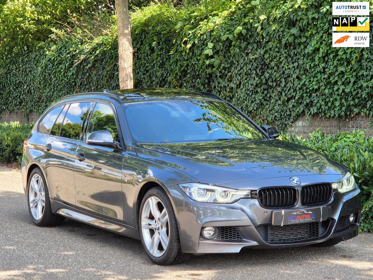 BMW 3-serie Touring - M Sport Edition Dig. Teller Apple CarPlay Panorama LED Leder NAP Navi Pro GR Dealer onderh - AutoWereld.nl