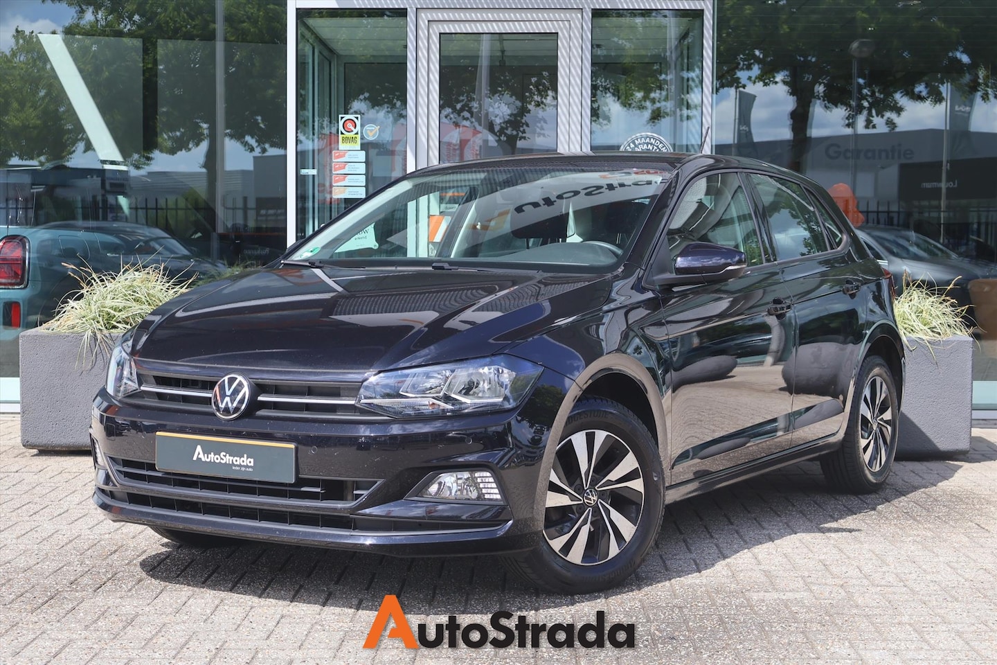 Volkswagen Polo - 1.0 Comfortline TSI 95pk | Carplay | DAB | Navi | Virtual | Climate | Adaptive | Sensoren - AutoWereld.nl