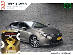 Toyota Corolla Touring Sports - 1.8 Hybrid Dynamic | Stoelverwarming | Navi | Camera