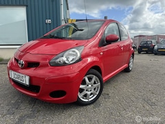 Toyota Aygo - 1.0-12V Aspiration Green |airco|5deurs|lm velgen
