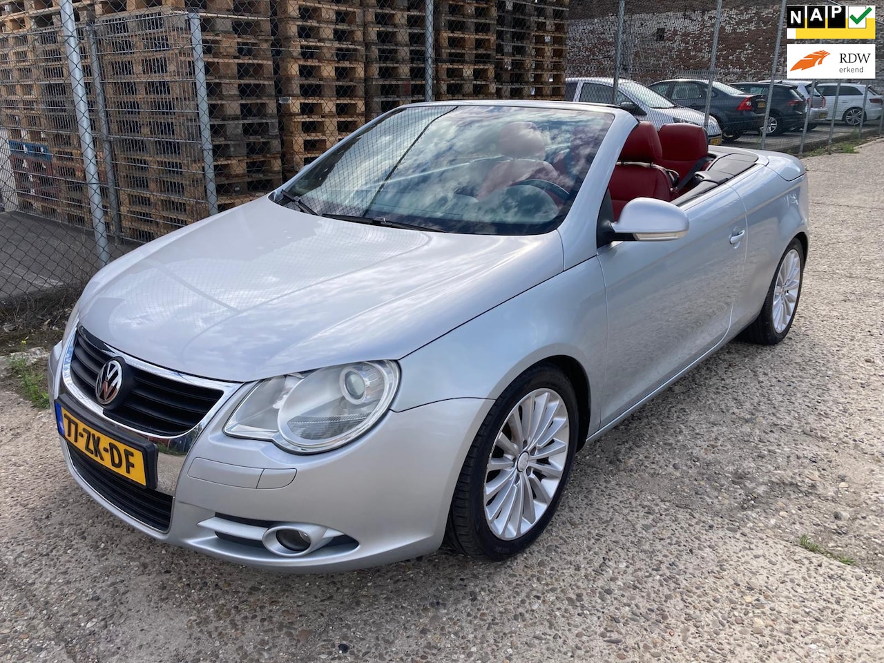 Volkswagen Eos - 2.0-16v FSI LEER/airco/CRUISE - AutoWereld.nl