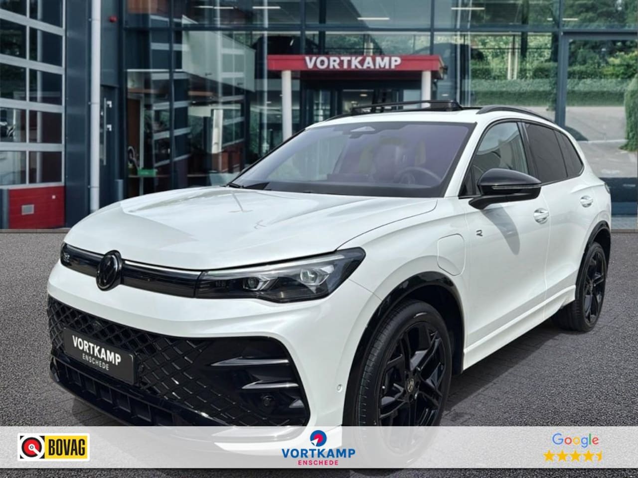 Volkswagen Tiguan - 1.5 TSI EHYBRID R-LINE 272PK PANO-DAK/360-CAMERA/TREKHAAK/MEMORY/HenK/NAVI - AutoWereld.nl