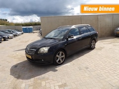 Toyota Avensis Wagon - 2.2 D-4D Luna