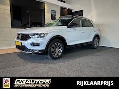 Volkswagen T-Roc - 1.5 TSI STYLE BNS NAP l PANO l TREKHAAK l CLIMA l NAVI l LMV l