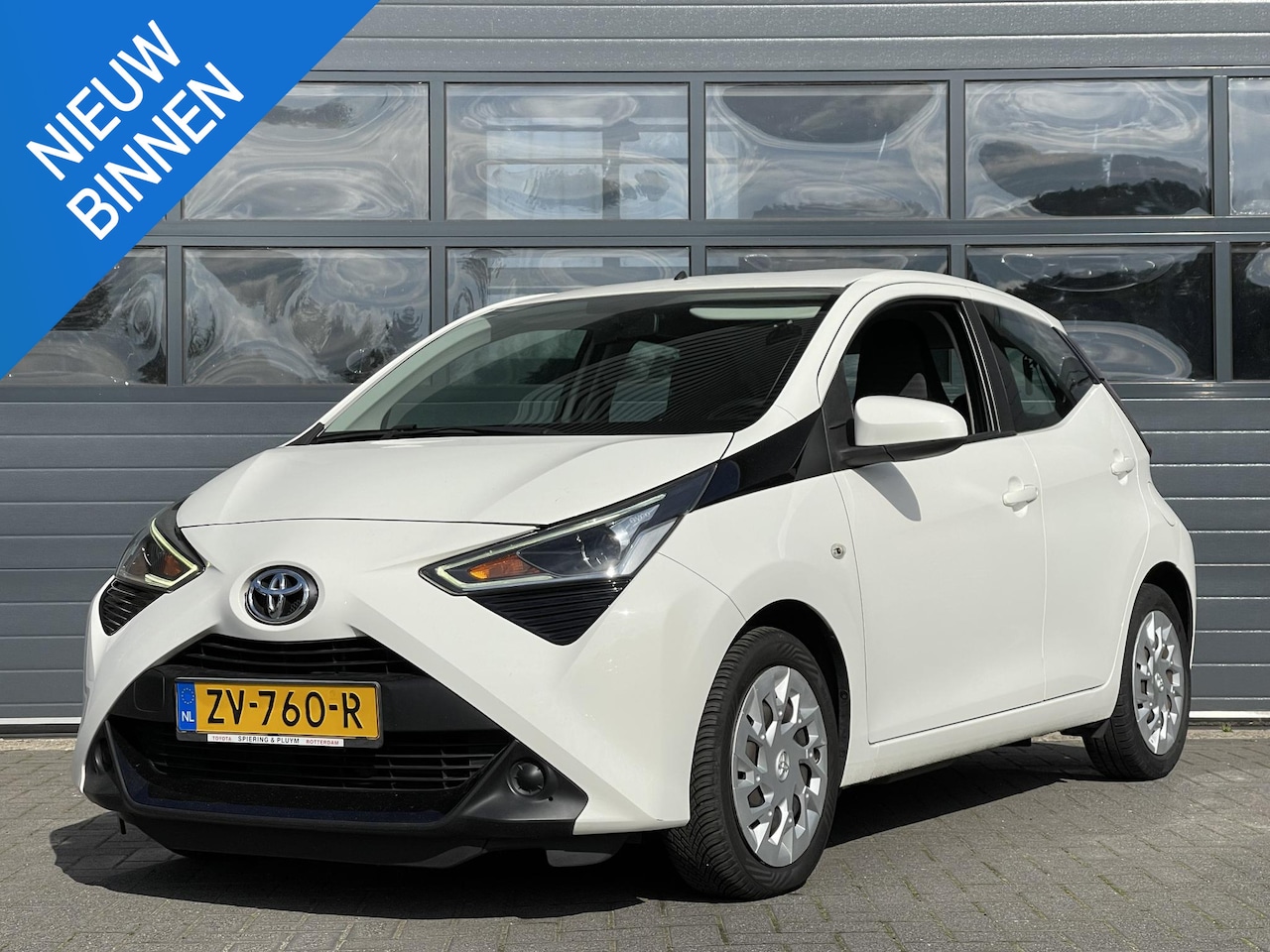 Toyota Aygo - 1.0 VVT-I X-PLAY LIMITED I APPLE CARPLAY I ACHTERUITRIJCAMERA I 5-DEURS I AIRCONDITIONING - AutoWereld.nl