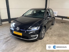 Volkswagen e-Golf - E-DITION | Cruise control adaptief | Lichtmetalen velgen 16" | Navigatiesysteem full map