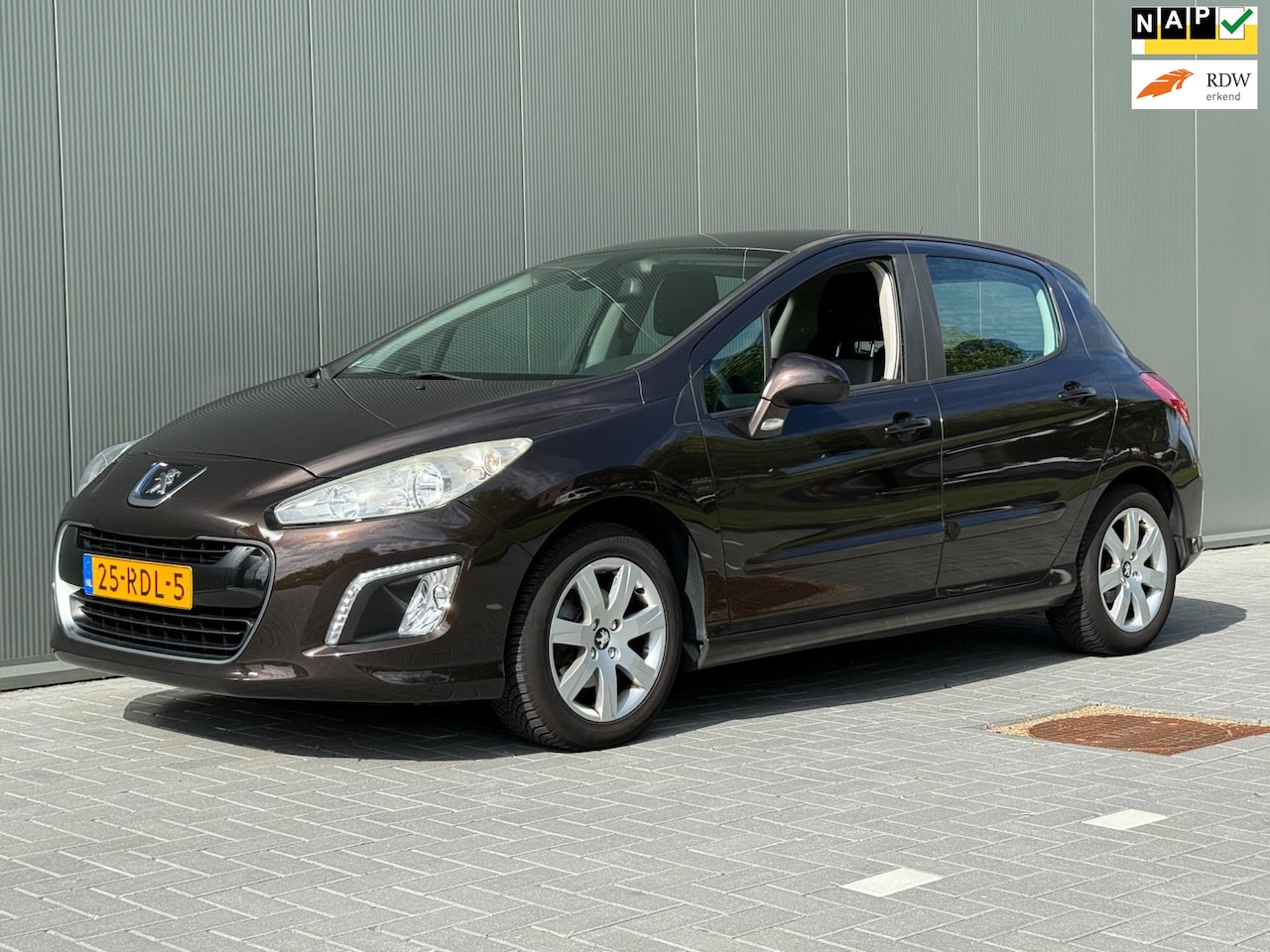 Peugeot 308 - 1.6 VTi Blue Lease Executive NAP A/C CARPLAY TREKHAAK NWE APK - AutoWereld.nl