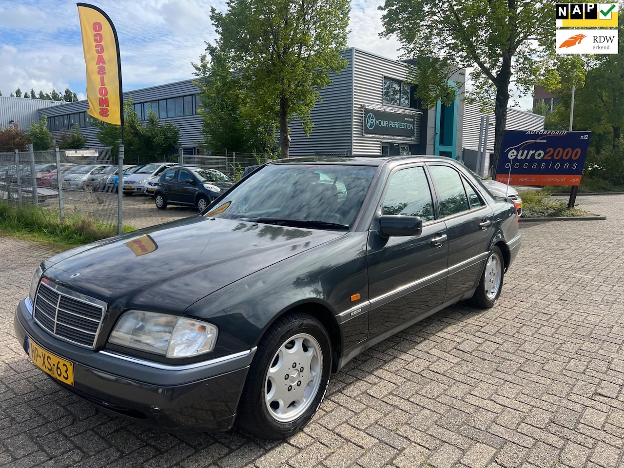 Mercedes-Benz C-klasse - 180 - AUTOMAAT- SCHUIFDAK ! - AutoWereld.nl