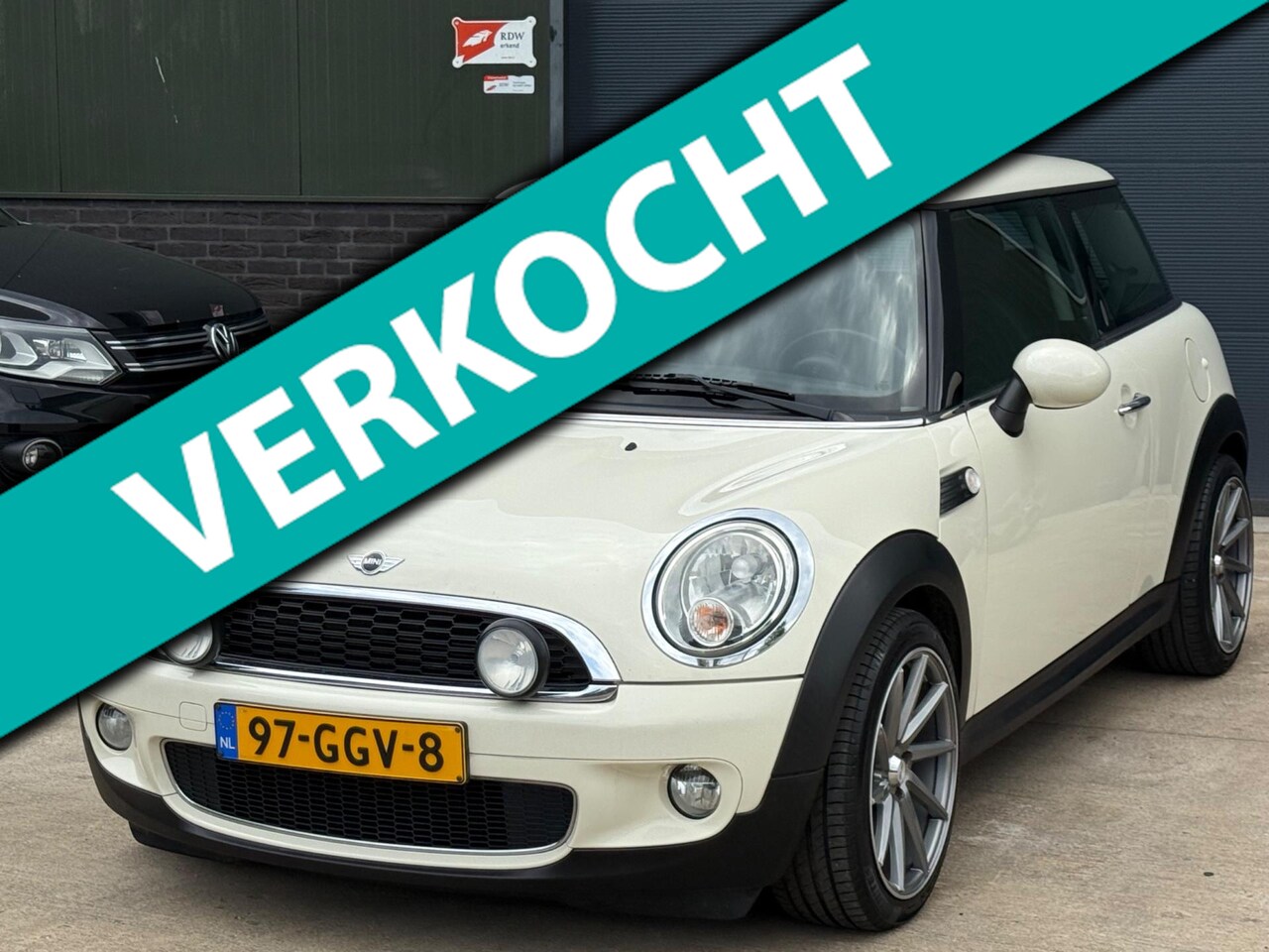 MINI John Cooper Works - Mini 1.4 One Pepper JCW Kit! 7" Navi - AutoWereld.nl