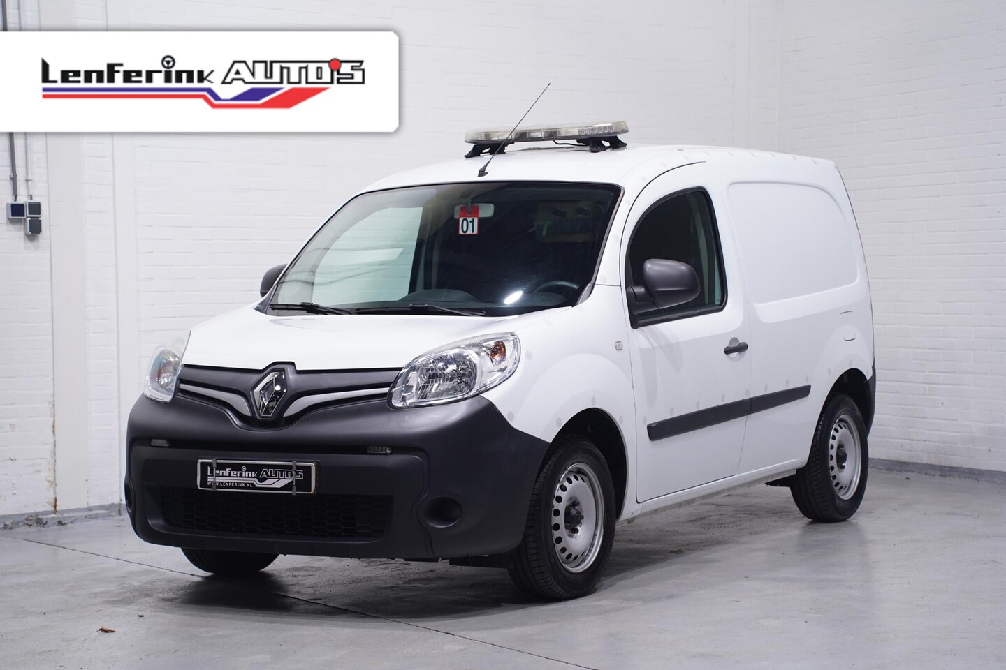 Renault Kangoo - 1.2 TCe 115 pk BENZINE Automaat Airco, NAP Cruise Control, Slechts 43 dkm, Laadruimte Pakk - AutoWereld.nl