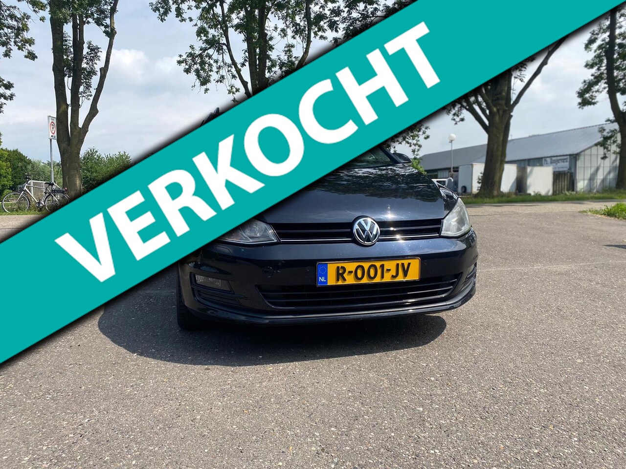 Volkswagen Golf Variant - 1.4 TSI Business Edition Connected R AUTOMAAT - SELF PARKING - STOELVERWARMING - AutoWereld.nl