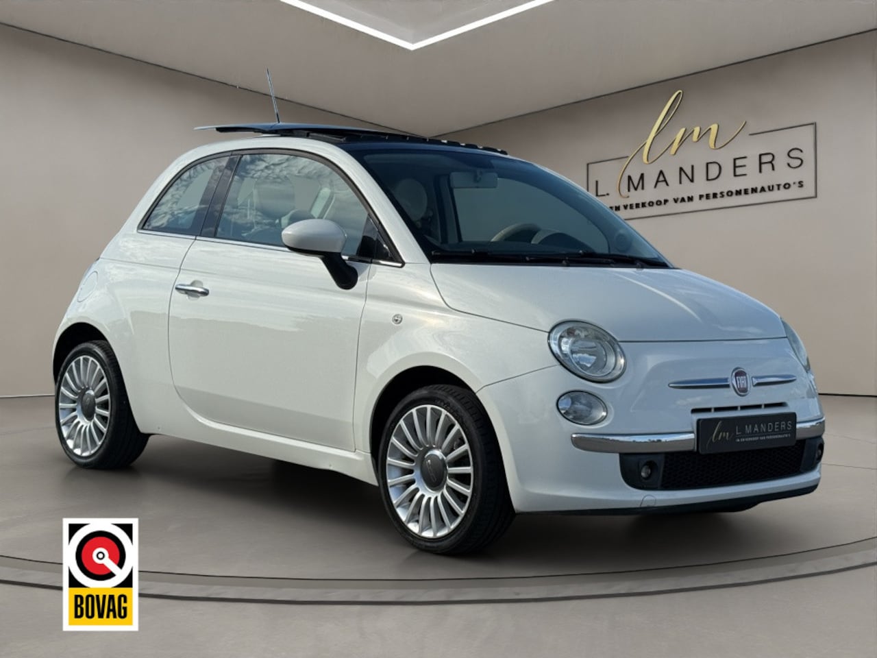 Fiat 500 - 1.2 Lounge 2010 WIT | Schuifdak | Airco | Benzine - AutoWereld.nl