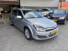 Opel Astra - 1.4 Sport