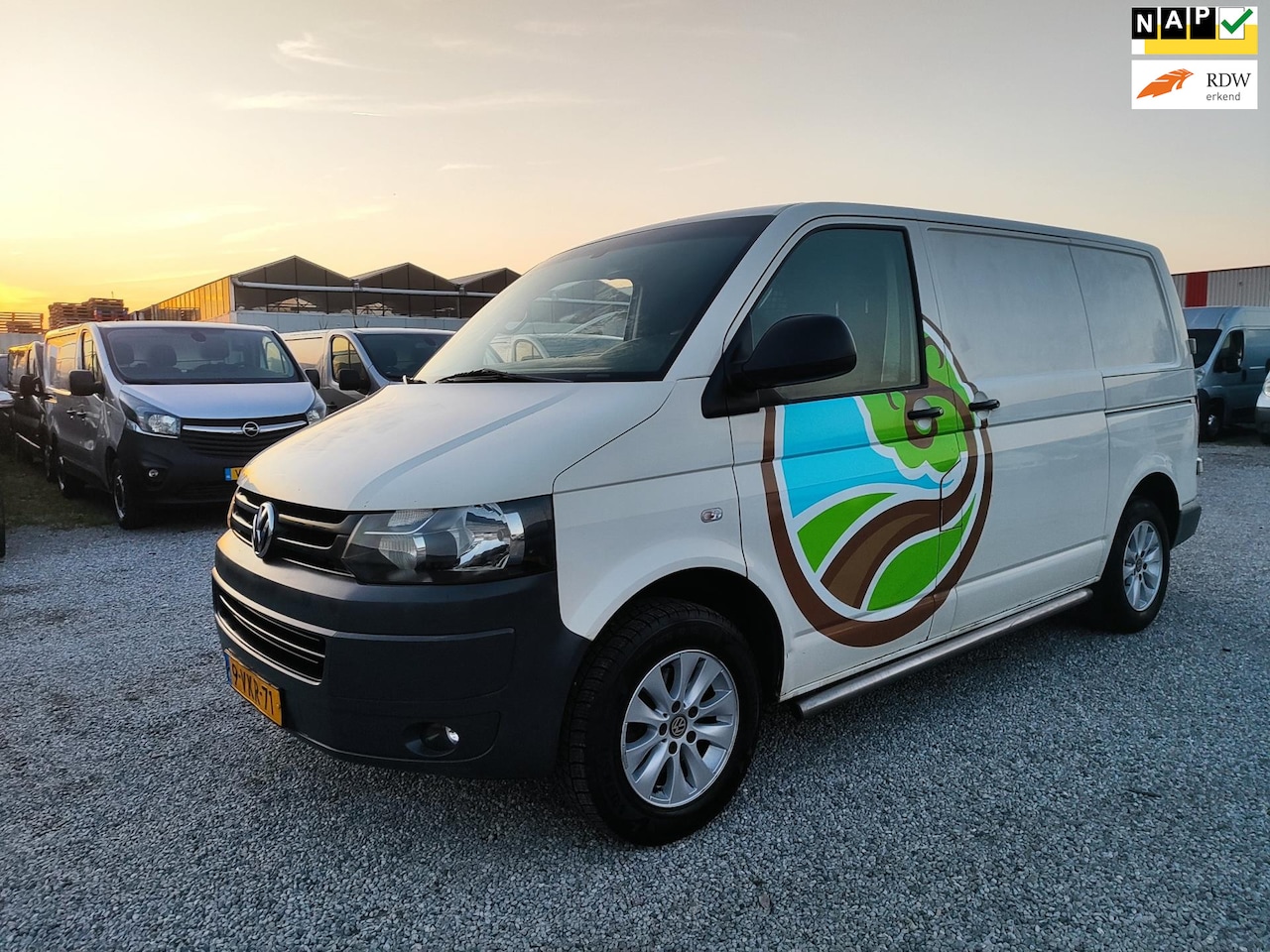 Volkswagen Transporter - 2.0 TDI L1H1 DC Trendline Airco! Apk! Nap!!! - AutoWereld.nl