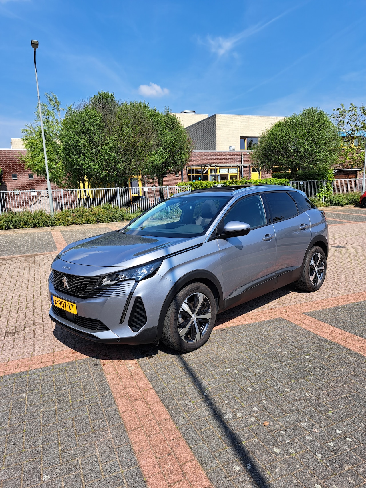 Peugeot 3008 - 1.2 PureTech Allure - AutoWereld.nl