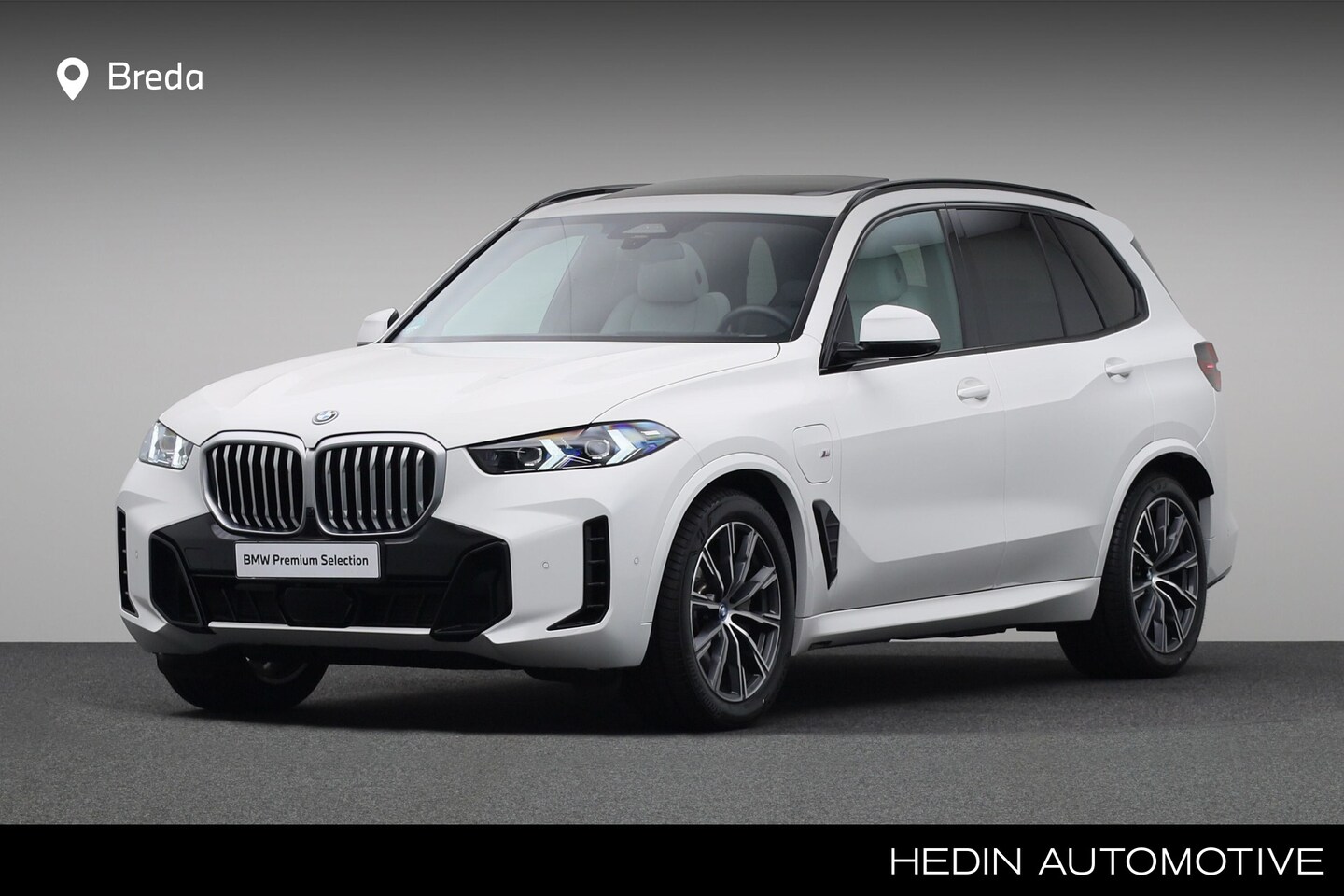 BMW X5 - xDrive50e M-Sport | Trekhaak | Panoramadak | Harman Kardon | Integral Active Steering | So - AutoWereld.nl