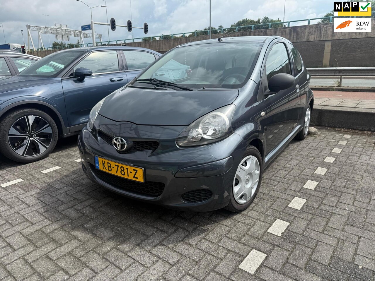 Toyota Aygo - 1.0-12V AIRCO APK T/m 19-6-2026 - AutoWereld.nl