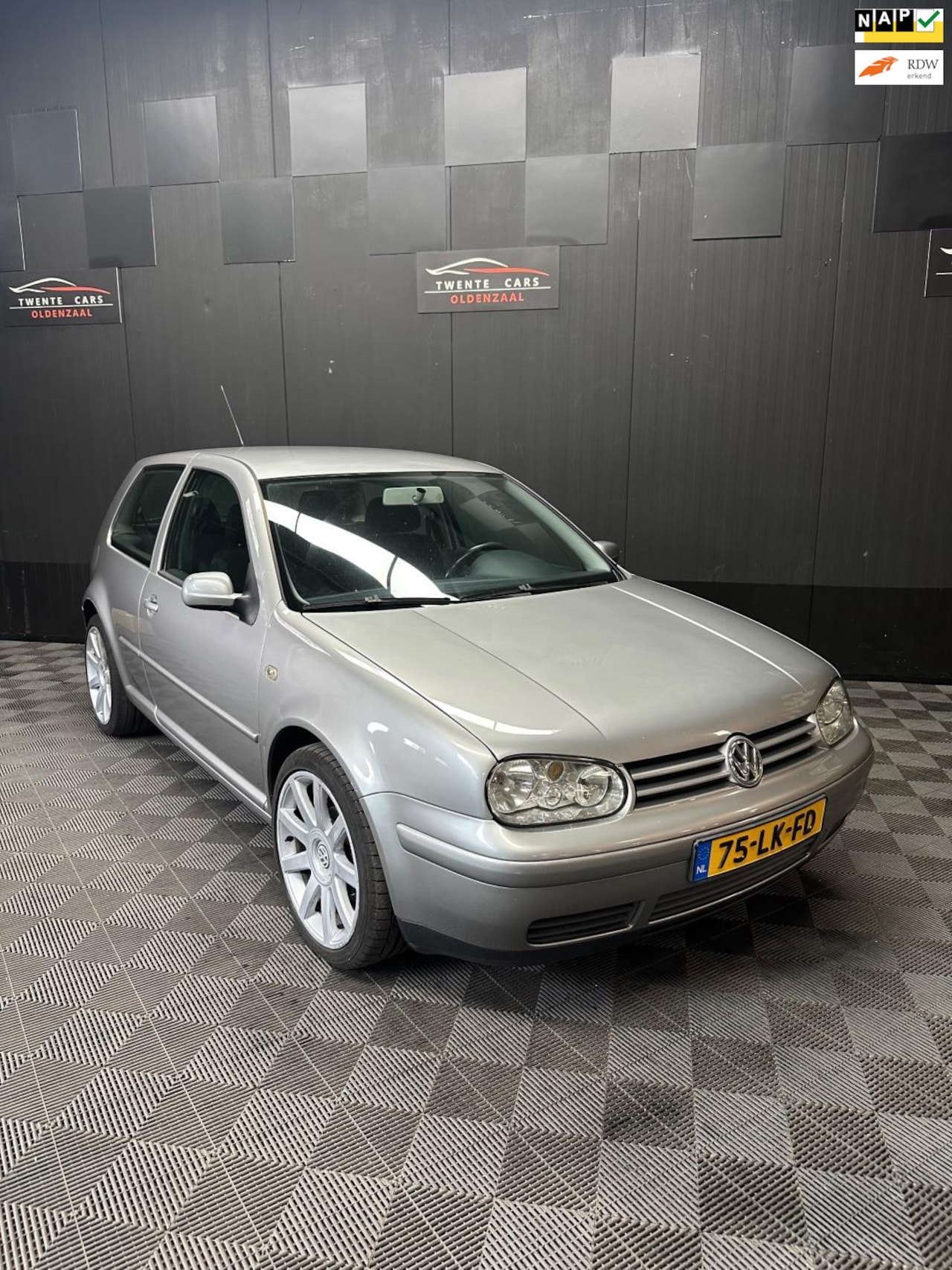 Volkswagen Golf - 1.6-16V | Airco | Cruise | Nieuwe APK | - AutoWereld.nl