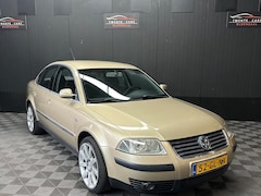 Volkswagen Passat - 2.0 Comfortline | Clima | Cruise | Nieuwe APK |