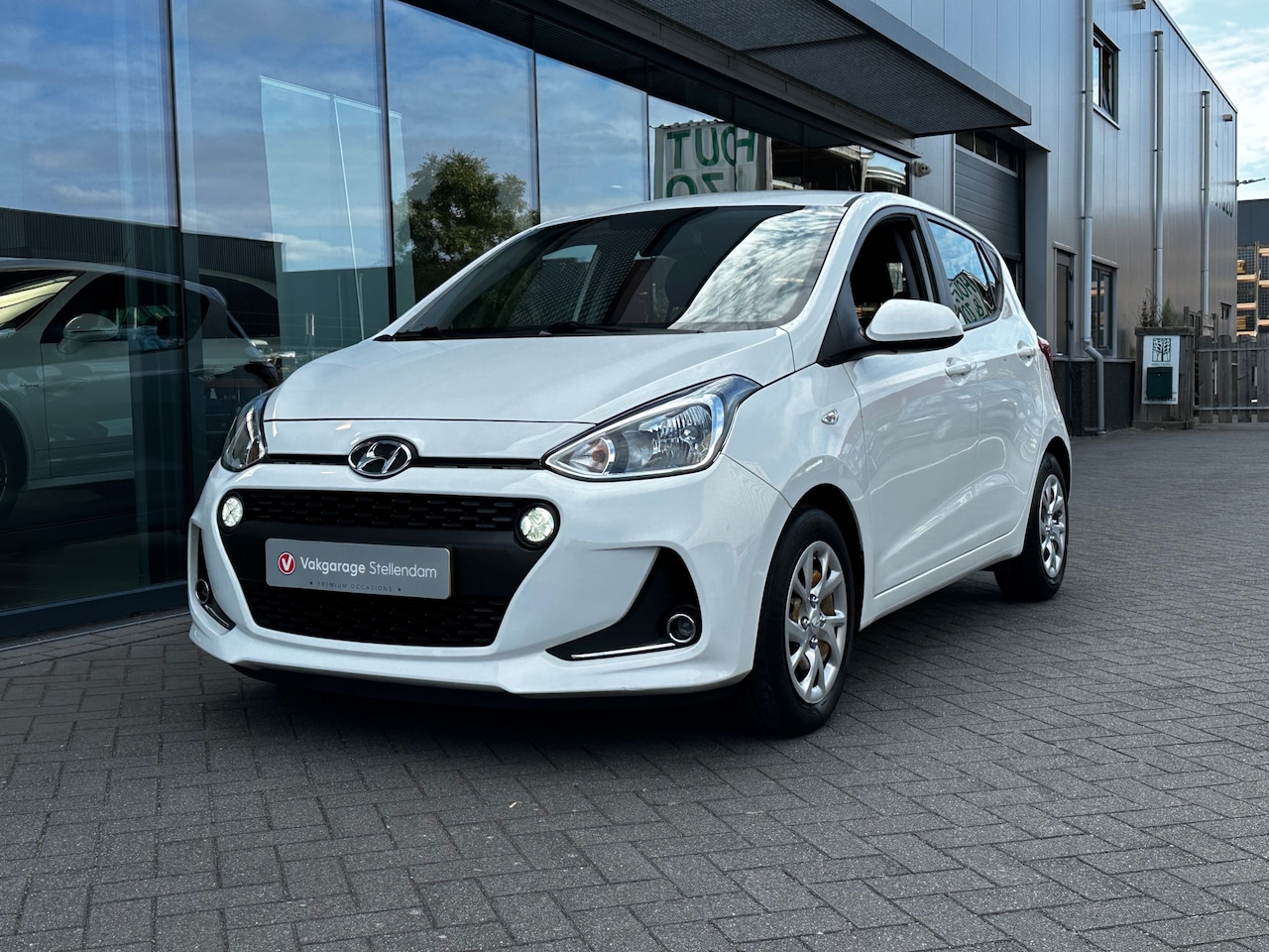 Hyundai i10 - 1.0i Comfort|Origineel NL|Cruise Control|Airco|Elektrische Ramen - AutoWereld.nl