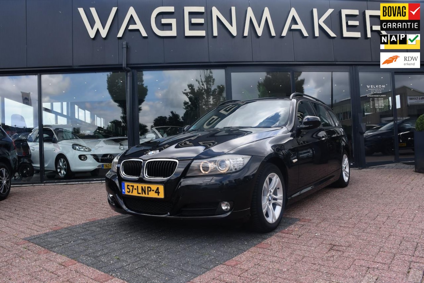 BMW 3-serie Touring - 318i Business Line Cruise|NAVI|Trekhaak - AutoWereld.nl