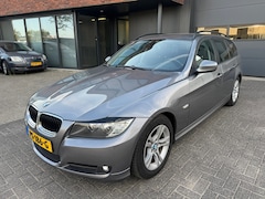 BMW 3-serie Touring - 318i Executive CLIMA CRUISE GOED ONDERHOUDEN FACTUREN AANWEZIG