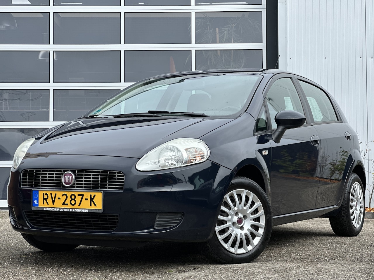 Fiat Grande Punto - 1.4 Racing 80PK | Nieuwe APK | 5-Deurs | Elektrische ramen voor | Radio-cd/mp3 speler | Tr - AutoWereld.nl