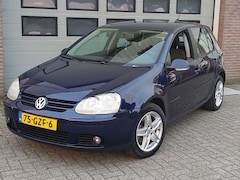 Volkswagen Golf - 1.6 FSI Trendline 2008 AIRCO