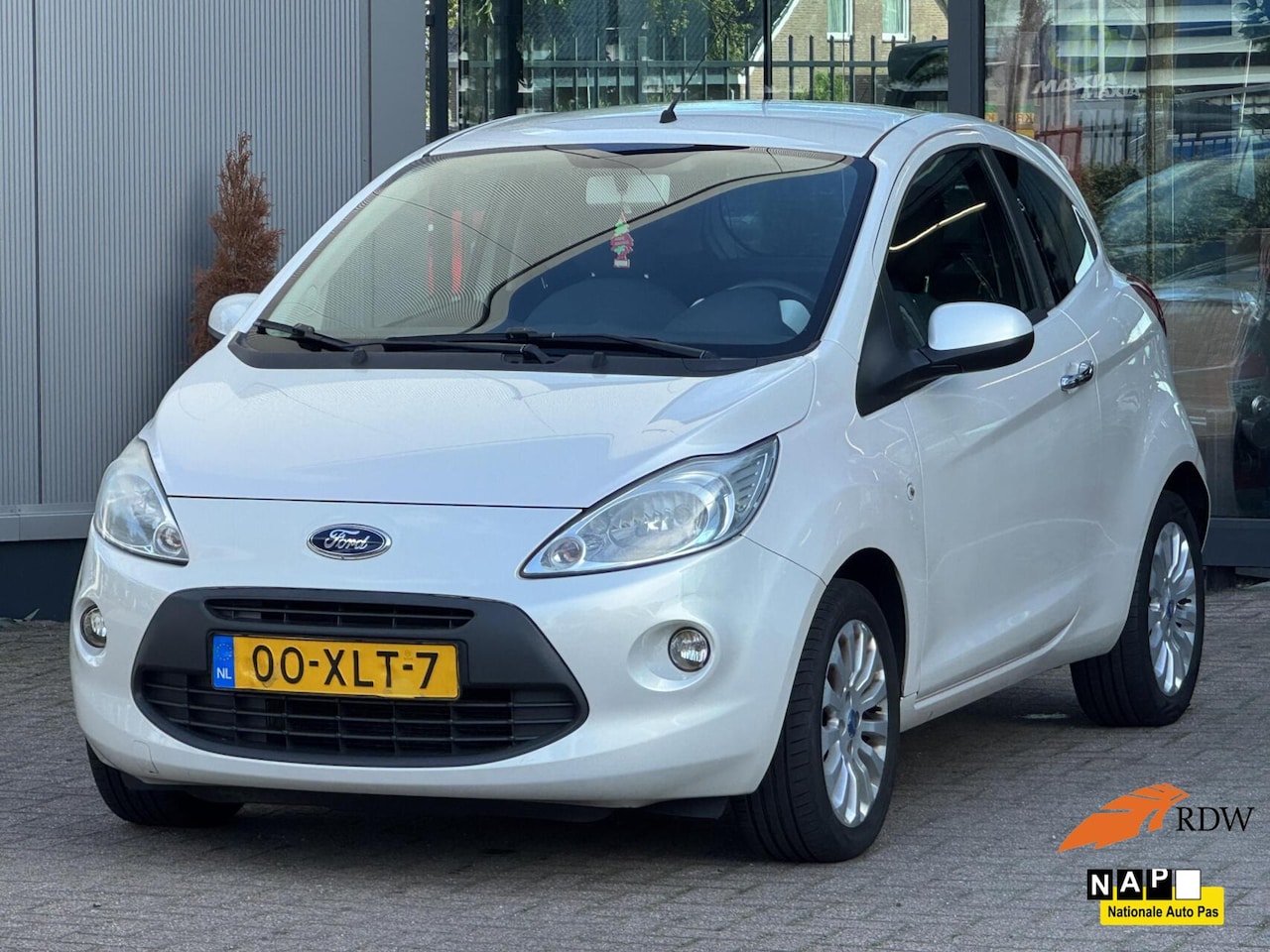 Ford Ka - 1.2 Titanium start/stop 2012 Parelm Airco - AutoWereld.nl