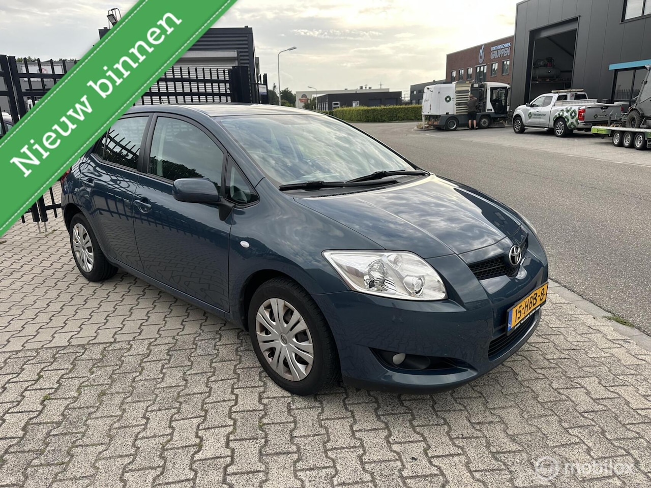 Toyota Auris - 1.6-16V Sol Business 1.6-16V Sol Business - AutoWereld.nl
