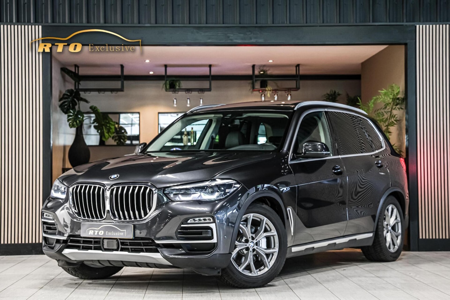BMW X5 - xDrive40i High Executive|Achterasbesturing|ACC|Pano - AutoWereld.nl