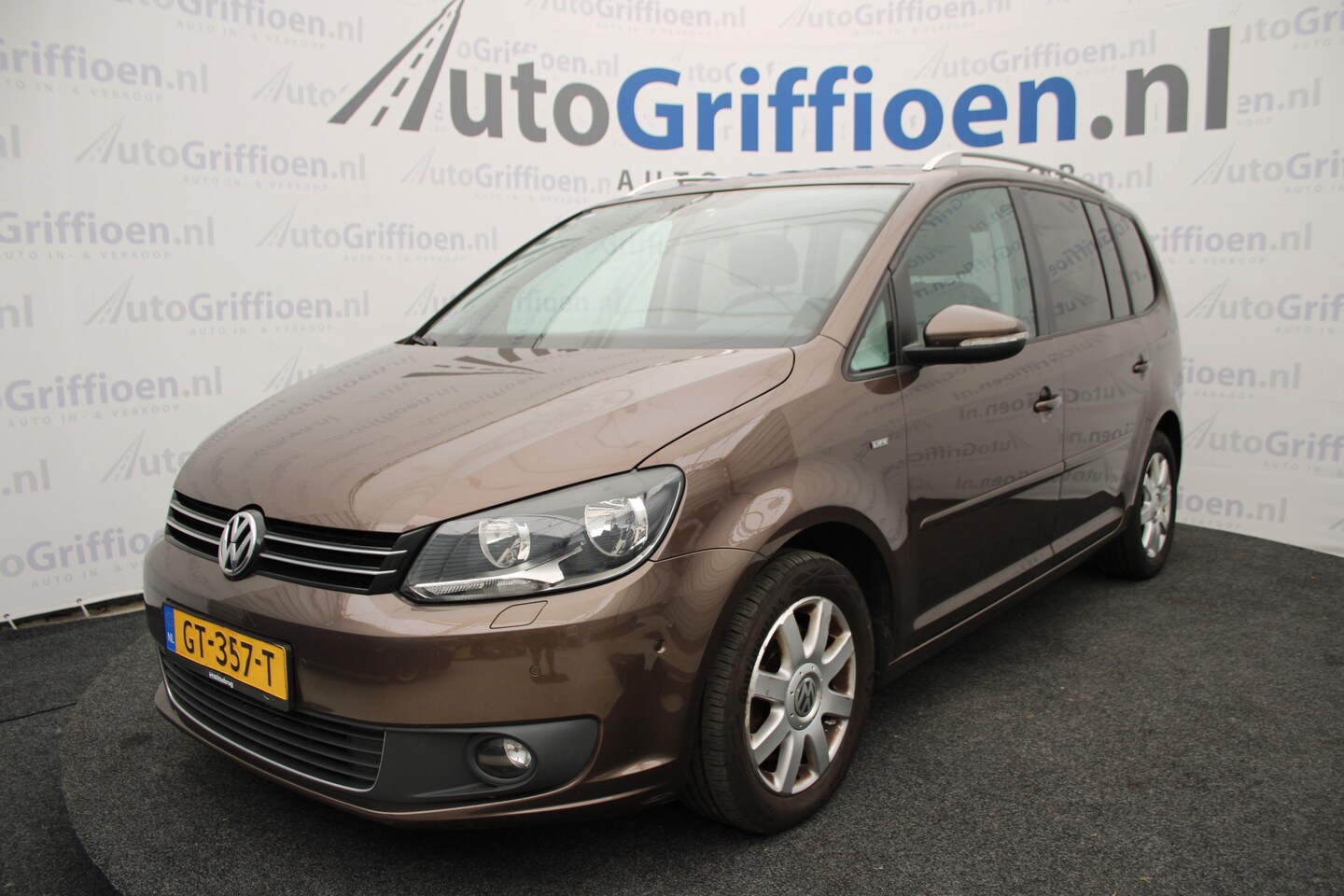 Volkswagen Touran - 1.4 TSI Highline 7p. nette automaat - AutoWereld.nl