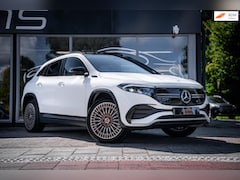 Mercedes-Benz EQA - 300 4MATIC AMG Line 67 kWh|Schuif/kanteldak|Stoelverwarming|Sfeerverl|Lederen bekleding
